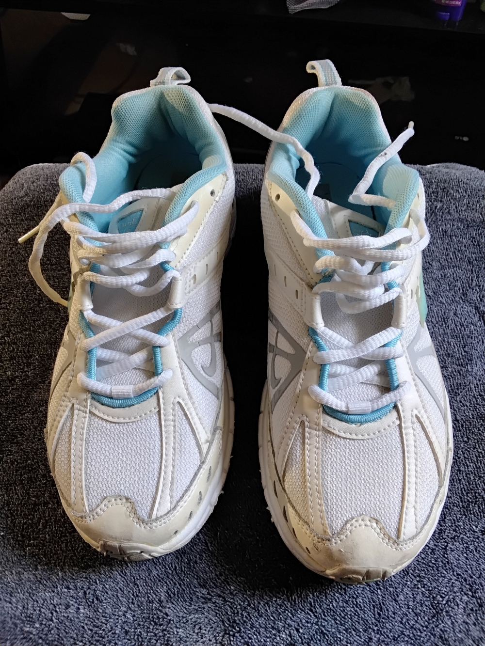 Vintage 2008 Nike Dart VI White & Light Blue Y2K Running Shoes Sz 8.5